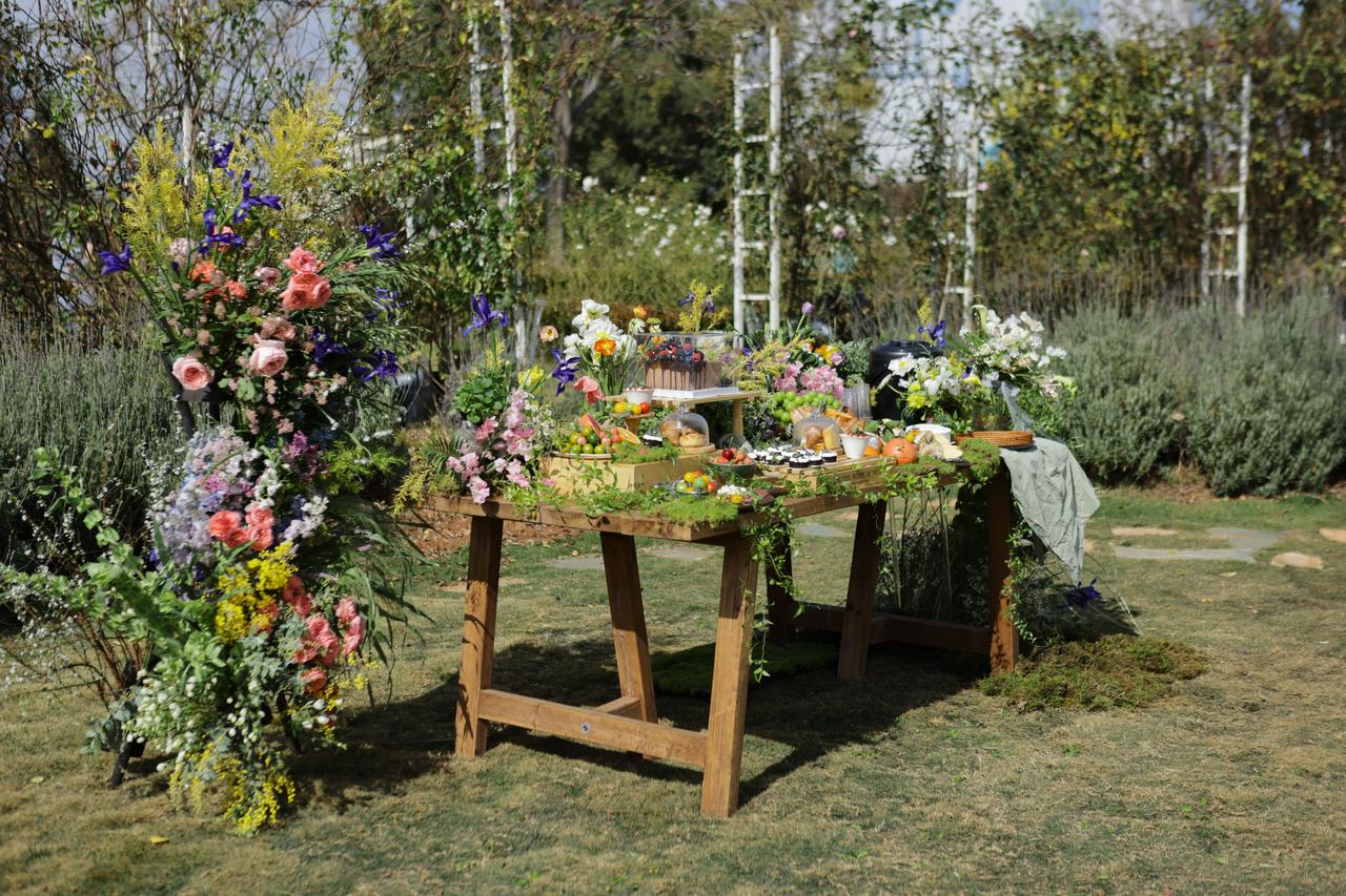 western summer garden party