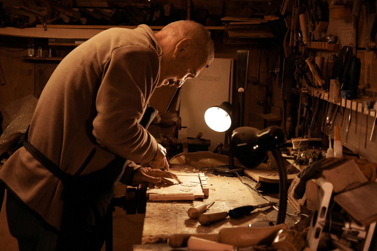 western silversmith crafting ring workshop