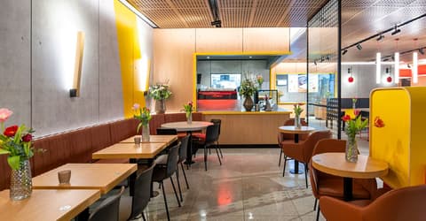 western restaurant kitchen